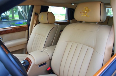 Nội thất siêu sang trong Rolls-Royce Phantom "Year of the Dragon".