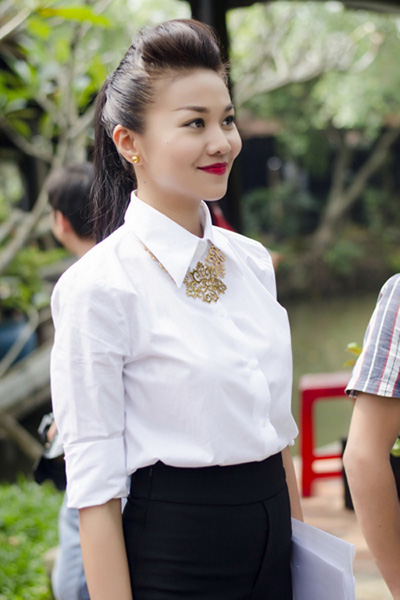 Mái phồng giúp Thanh Hằng tăng chiều cao, tạo cảm giác khuôn mặt dài hơn.