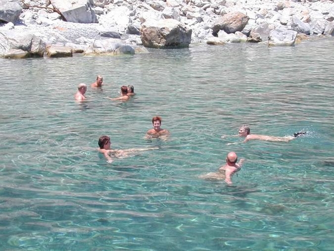 Vritomartis nằm ở phía nam đảo Crete (Hy Lạp), khu nghỉ dưỡng có tầm nhìn cực đẹp ra biển Crete rộng lớn, nước biển ở đây đặc biệt trong, bạn hoàn toàn có thể nhìn thấy sỏi đá dưới đáy nước.