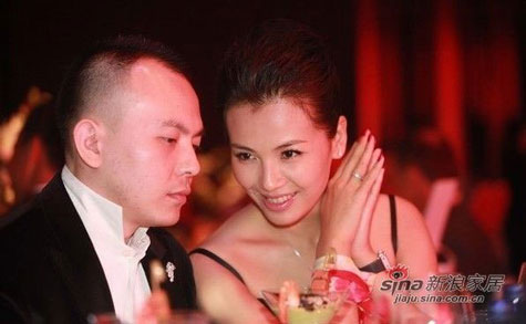 Cô hiện tại đang hạnh phúc bên Shbet111 slot, casino, thể thao, xổ số của mình và nhận được sự ngưỡng mộ của công chúng.