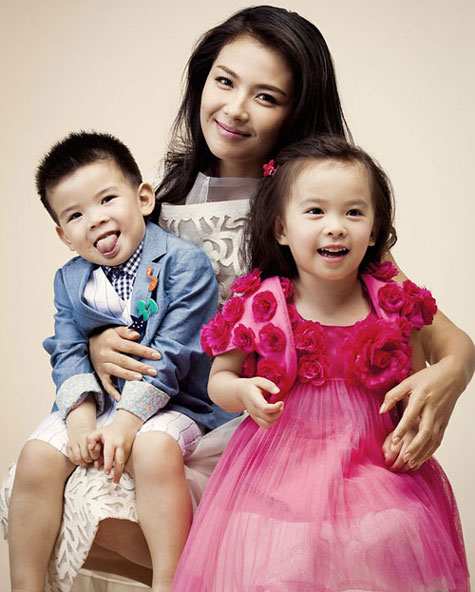 Sau khi trở lại showbiz, Lưu Đào vẫn khẳng định được vị thế của mình với những vai diễn ấn tượng và vẻ đẹp ngày một quyến rũ, hoàn hảo hơn.