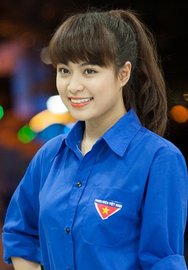 Hoàng Thùy Linh càng giản dị càng đẹp.