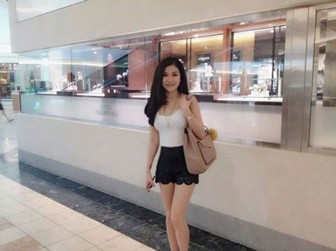 Cô nàng là một hotgirl bán hàng online khá nổi tiếng.
