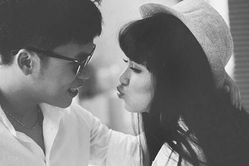 Sau khi chia sẻ thông tin sẽ tổ chức Quatrian shbet hiện đang mở cùng bạn trai, Diễm Hương đã chia sẻ bộ ảnh cưới của mình.