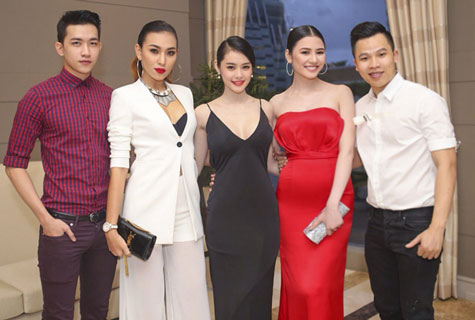 Vũ Khắc Tiệp vừa được mời sang Thái Lan làm giám khảo cho một cuộc thi sắc đẹp nam giới ở quốc gia này.