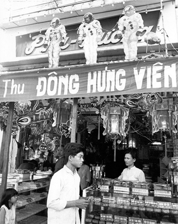 Chợ Lớn mùa Trung thu trước năm 1975.