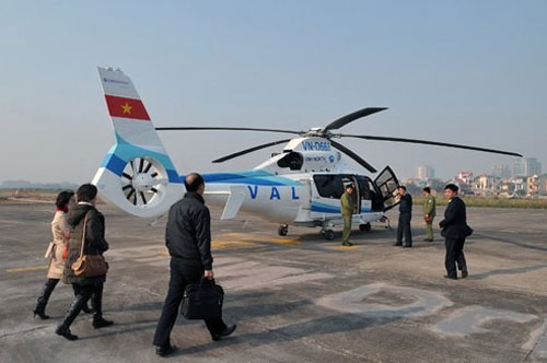 Phi cơ riêng của Bầu Long.