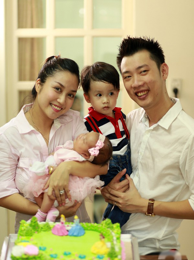 Ốc Thanh Vân khi mới sinh 2 con.
