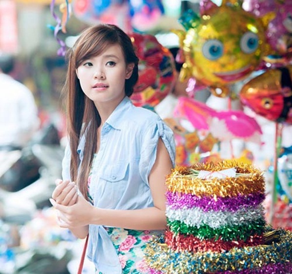 Dù với Link Vào SHBET88 Mới Nhất nào Midu cũng luôn có vẻ đẹp ngọt ngào, trong sáng.