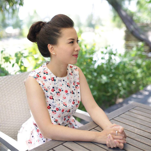 Dưới áp lực của lượng tìm kiếm thông tin vào trang cá nhân Facebook của mình, Phạm Vân Anh đã sửa đổi một số thông tin dưới dạng 'ẩn', chỉ bạn bè mới xem được.