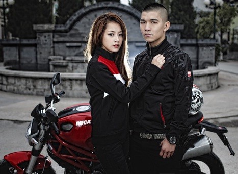 Nếu như Cường Đô la và Cường Luxury tạo cho mình bộ sưu tập xe sang 4 bánh thì Cường Seven lại đam mê những chiếc xe 2 bánh. Trong ảnh là chiếc Honda Chaly độc đáo.