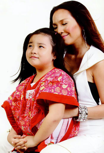 Hạnh phúc.