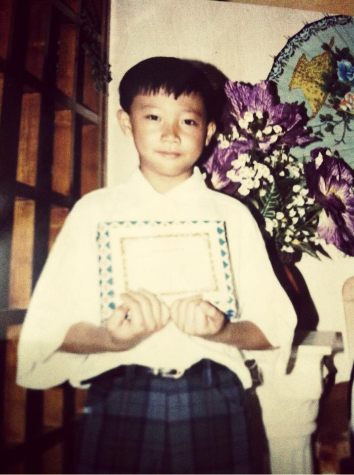 Trấn Thành khoe ảnh ngày bé.