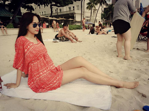 Vậy con đường phát triển sự nghiệp kinh doanh không nhờ showbiz liệu có phải là sai lầm của người đẹp này?