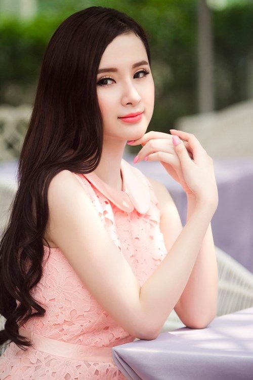 Phương Trinh dịu dàng với Link Vào SHBET88 Mới Nhất buông tự nhiên.