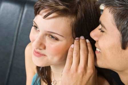 Đàn ông giọng trầm dễ yếu sinh lý. Những người đàn ông có giọng trầm thường được phụ nữ để ý vì giọng trầm gợi cho họ liên tưởng tới sự nam tính của người đàn ông đó. Tuy nhiên, ở nam giới có chất giọng trầm thì lượng tinh trùng trong tinh dịch ít hơn theo một Shbet888.com tỷ lệ cược cao của Đại học Tây Úc. Vì hàm lượng testosterone cao làm trầm giọng nói của nam giới cũng đồng thời gây trở ngại quá trình sinh tinh.