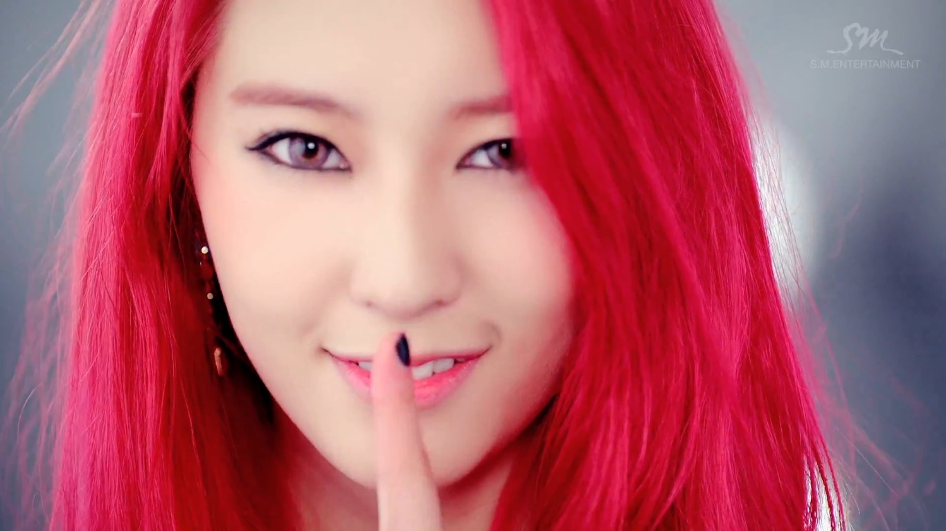 Màu tóc đỏ lũng đoạn KPop