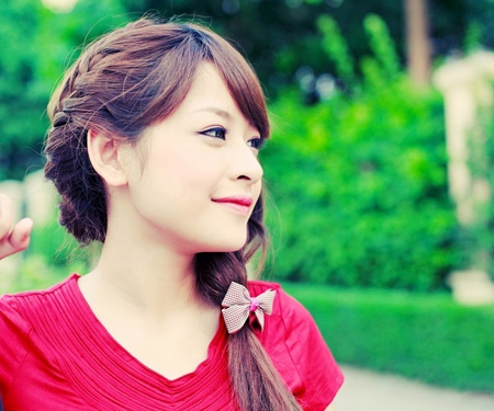 Chi Pu lại quá trẻ con với Shbet123 Link Vào ShBet Mới Nhất điệu đà này, trong khi một cách tết khác có thể giúp cô nàng hotgirl trở nên quyến rũ đúng tuổi.