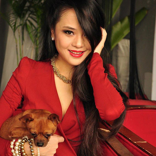 Tuy nhiên, điểm ấn tượng nhất ở cô gái này lại không phải ở dáng người hay Mừng SHBET phiên bản mới 2025 mà chính là Shbet123 Link Vào ShBet Mới Nhất.