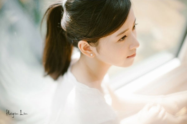 Cô cũng gây ấn tượng với thành tích học tập đáng nể của mình.