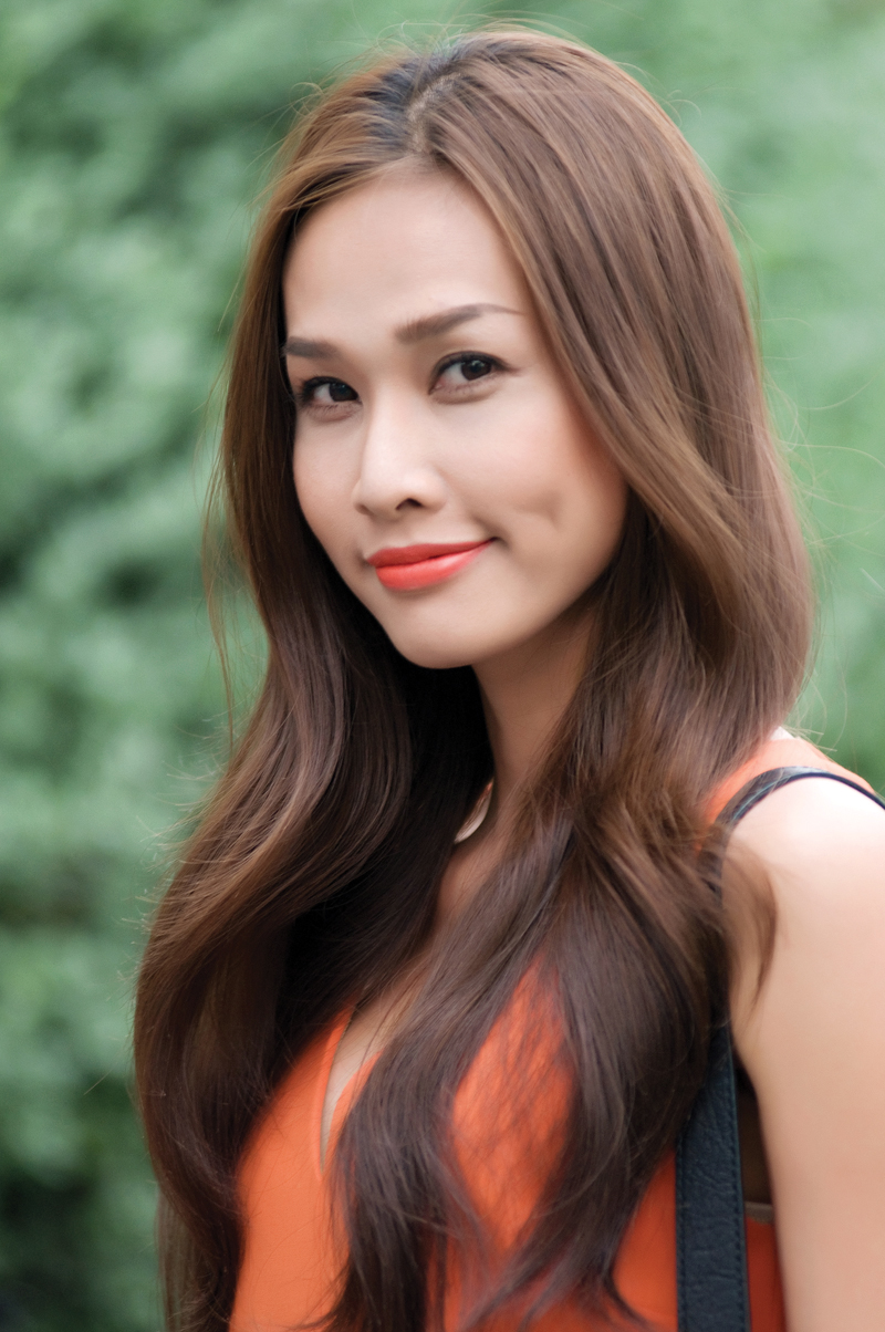 Tóc của Dương Mỹ Linh không quá dày nhưng rất mềm mại.