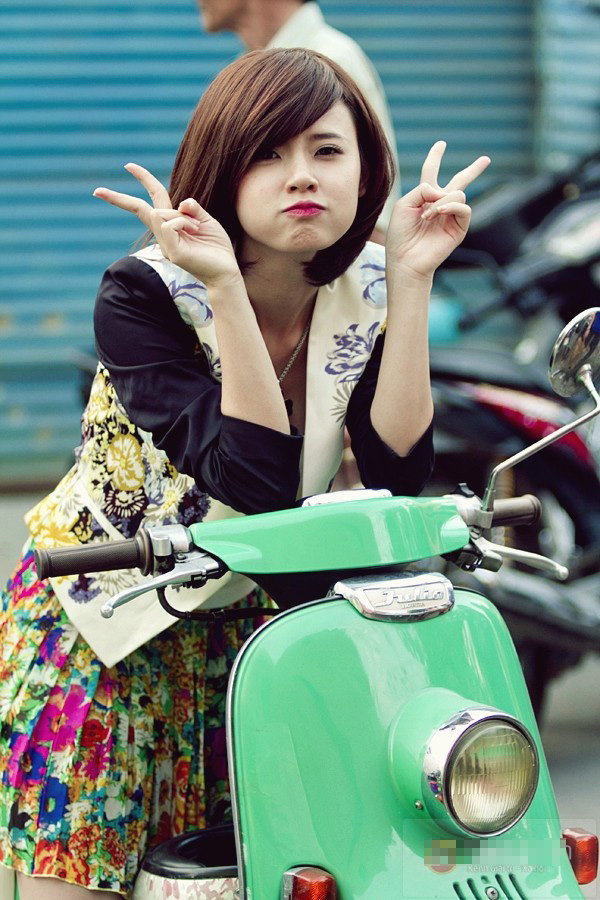 Cô được biết đến với vai trò là một hot girl, Người dẫn chương trình, làm người mẫu, làm nhà tạo mẫu, đóng quảng cáo...