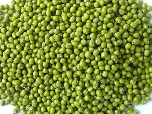 Đỗ: Các loại đỗ đều rất ít cholesterol, nhiều chất xơ và giàu chất đạm có khả năng giảm cholesterol “xấu” LDL và làm tăng cholesterol “tốt” HDL, giảm triglyceride nên cũng làm giảm nguy cơ đột quỵ do bệnh tim mạch.