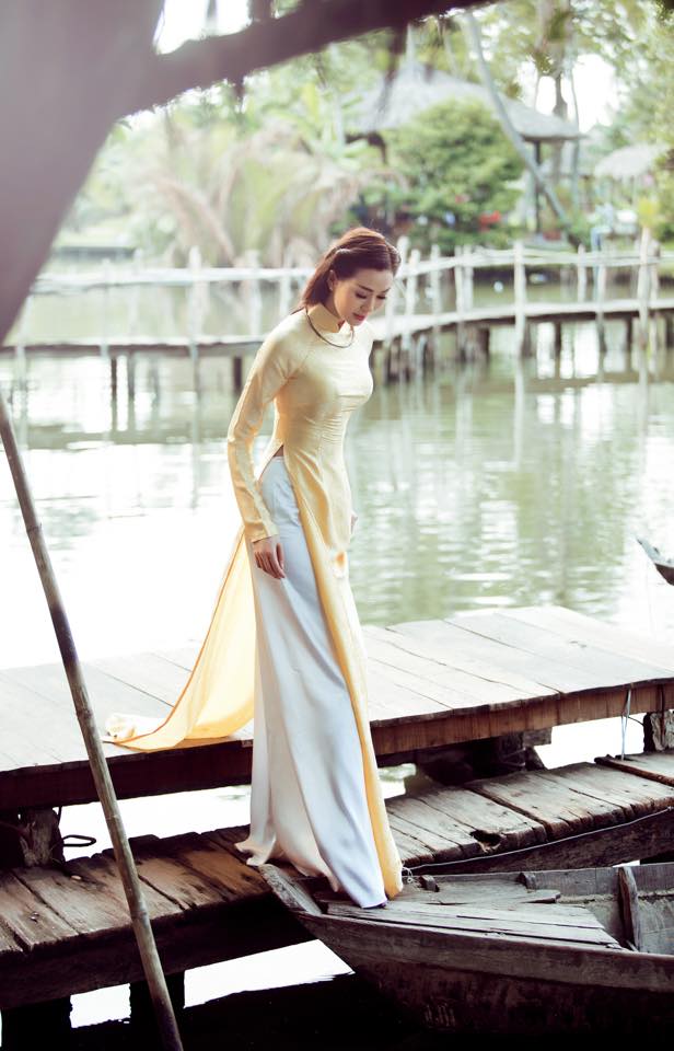 Mặc dù vậy, hình ảnh mà Khánh My hướng tới vẫn là phong cách gợi cảm quyến rũ.
