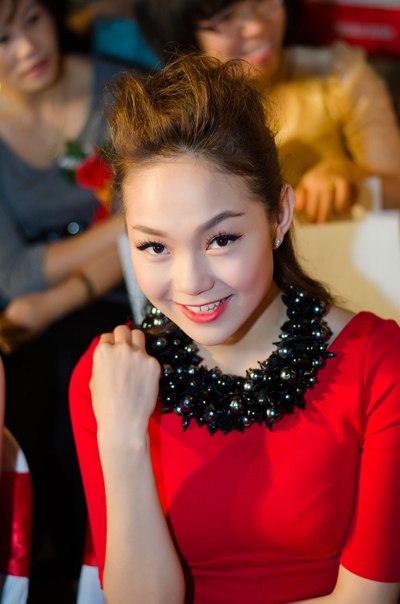 Hiện nay cô là một trong những người đẹp được yêu thích nhất showbiz.