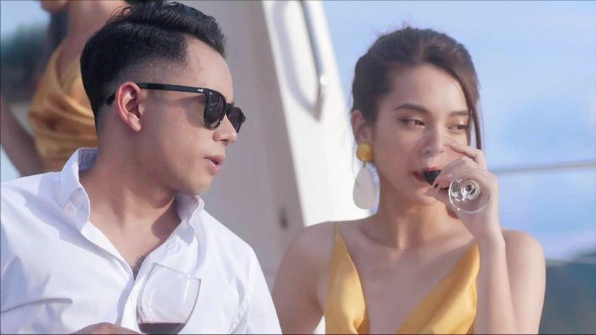 Cô từng lên tiếng khá gay gắt khi nhiều người đặt dấu hỏi về cha của bé.