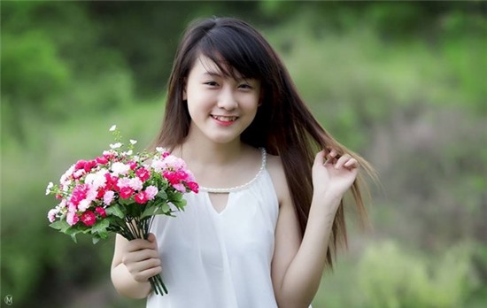 Hiện trang cá nhân của cô có hơn 30.000 lượt người theo dõi.