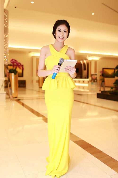 Không chỉ tham gia dẫn chương trình Không gian xanh trên kênh VTV3, Khoảnh khắc thường ngày, series S-Việt Nam trên VTV1, Ngọc Hân còn là cái tên được lựa chọn để dẫn dắt các chương trình truyền hình trực tiếp lớn.