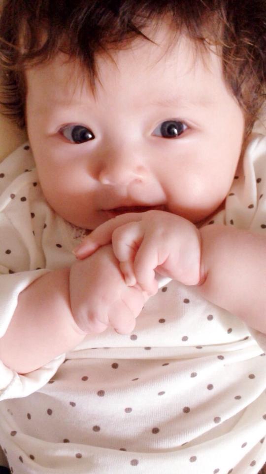Một biểu cảm vô cùng thú vị của bé.