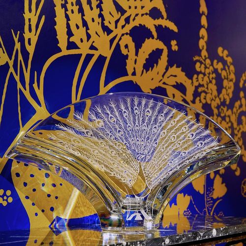 Hương Giang xuất hiện khá giản dị trong tiết trời se lạnh của mùa thu.