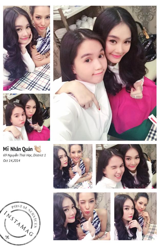 Linh Chi và Ngọc Trinh tới chúc mừng một người bạn mở nhà hàng.