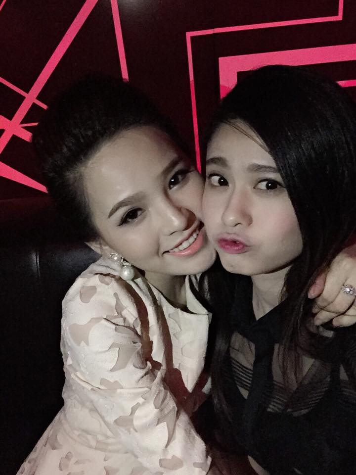 Trương Quỳnh Anh cùng bạn đi sinh nhật NTK Văn Thành Công.