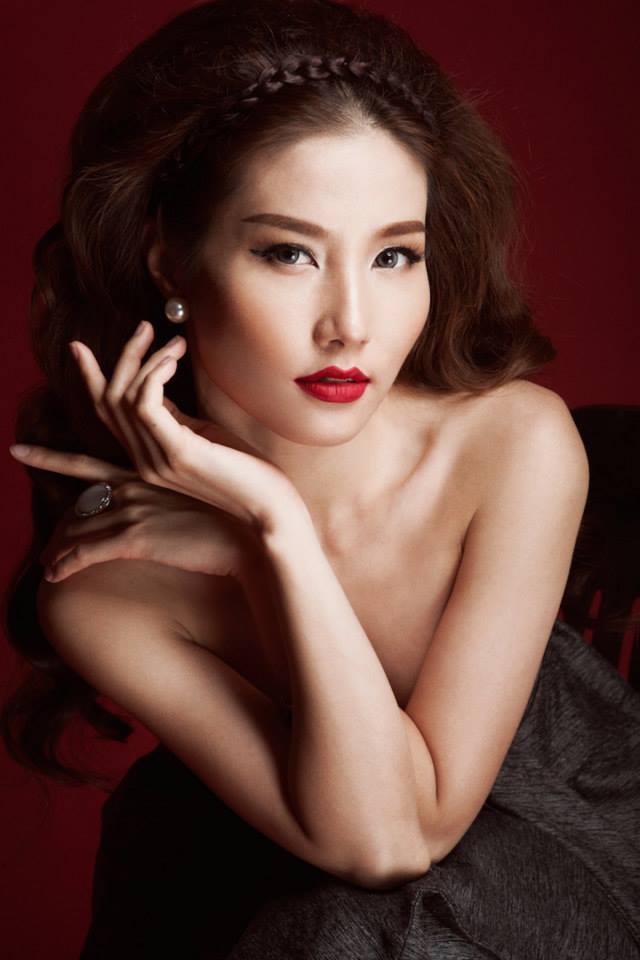 Diễm My ngày càng diễn xuất chuyên nghiệp trong từng bức ảnh.