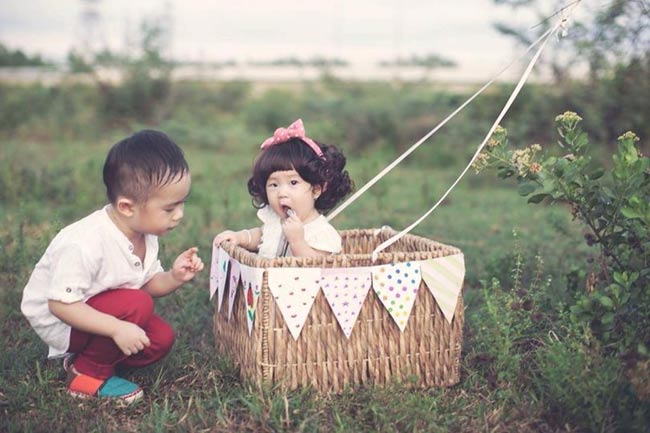 Gia đình anh thực hiện rất nhiều bộ ảnh của con.