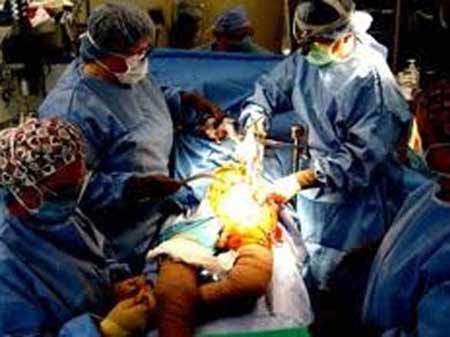 Đối với nam chuyển giới sang nữ, họ dễ gặp phải hội chứng 'dương vật ma'. Dù đã Shbet888 tiền thưởng cực khủng loại bỏ dương vật song những dây thần kinh còn sót lại đôi khi gây ra cảm giác cương cứng giống như có dương vật khi xưa vậy.
