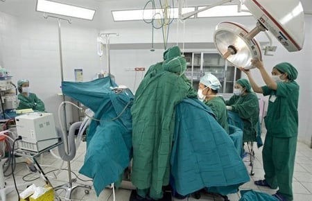 Ca Shbet888 tiền thưởng cực khủng diễn ra trong nhiều giờ. Khi thuốc tê còn tác dụng họ sẽ không thấy đau đớn, nhưng khi thuốc tê tan đi, họ sẽ cảm nhận được đâu là nỗi đau đớn nhất của cuộc đời.