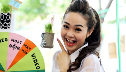 Minh Hằng đã phải đặt cho mình một chế độ ăn kiêng nghiêm ngặt, hầu như ba bữa ăn của cô chỉ toàn rau luộc, một ít cá hấp, xà lách trộn giấm và không hề có cơm hay chất tinh bột nào.