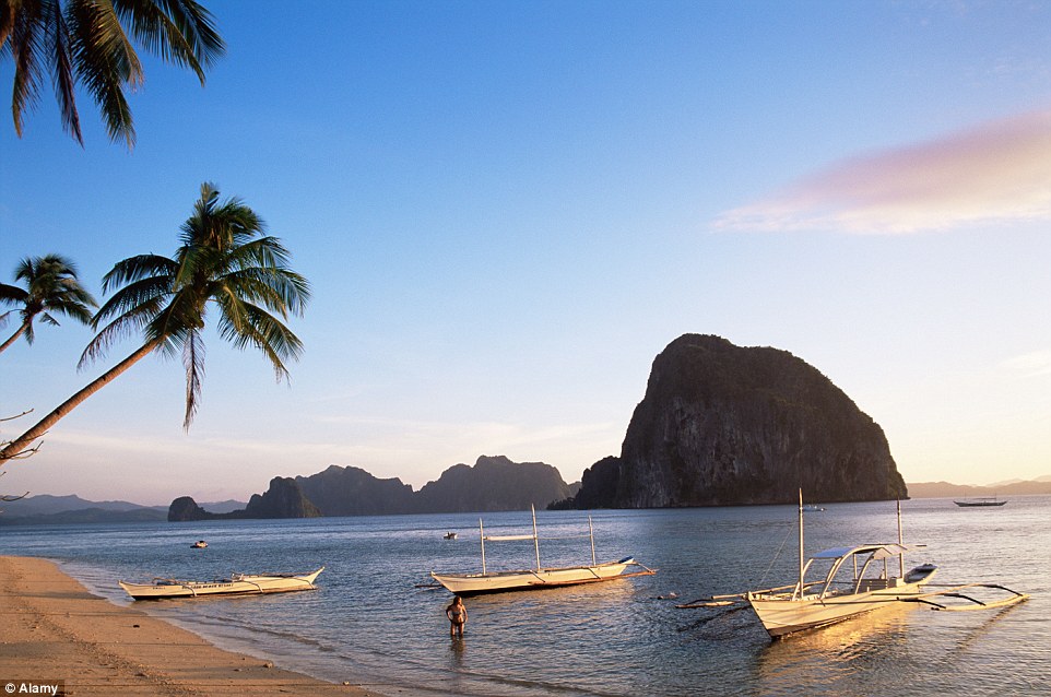 Palawan được bình chọn là hòn đảo đẹp nhất năm 2014, dựa trên phiếu bầu của 76.000 đọc giả tạp chí Conde Nast Traveler.