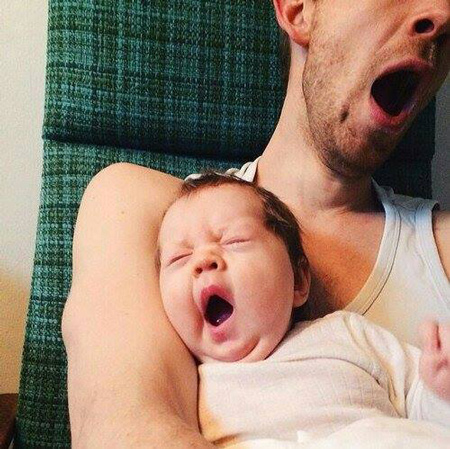 Tới khi nào mẹ mới về đây nhỉ?
