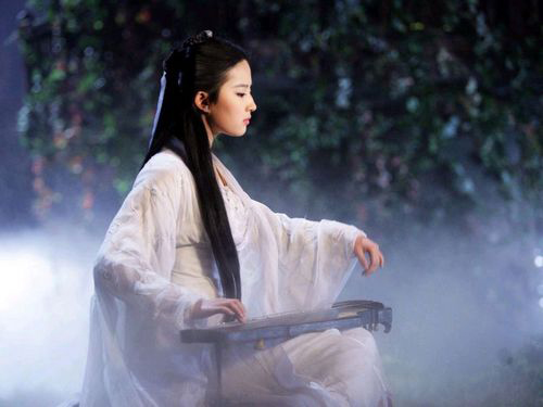 Lưu Diệc Phi thoát tục với vẻ đẹp như tiên nữ.