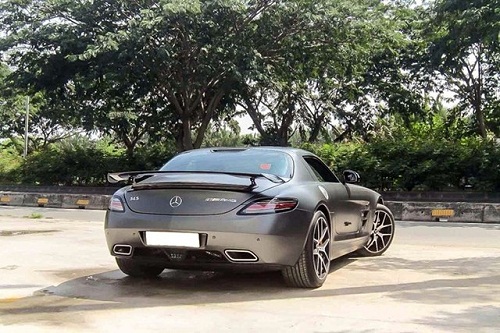 Tại thị trường Mỹ, siêu xe Mercedes-Benz SLS AMG GT Final Edition có giá 221.000 USD.