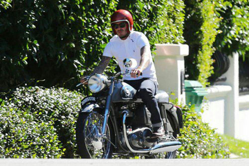 Becks và chiếc Triumph huyền thoại một thời.