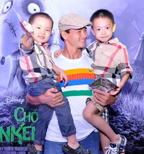 Được bố cưng chiều...