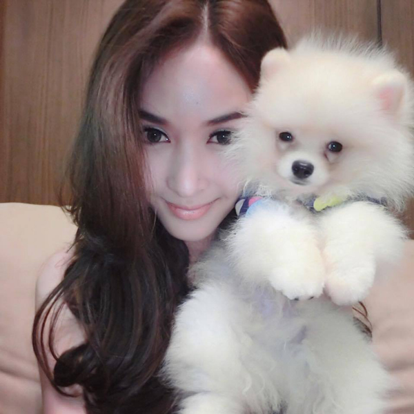 Piyada Inthavong đẹp hoàn hảo từ gương mặt tới thân hình.
