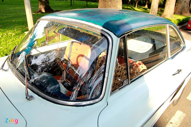 Nội thất của Renault Floride rất đơn giản và gọn nhẹ, do đó không gian cho hành khách rất thoải mái.