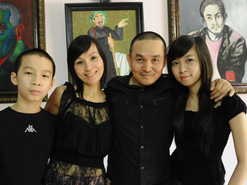 Con gái Bảo Linh của NSƯT Xuân Hinh rất xinh đẹp và tài năng.